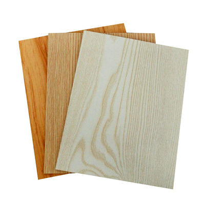 Σκληρές πλάκες Mdf 15mm Λευκό χρώμα μελαμίνης Mdf με πυκνότητα 680-830KG/m3