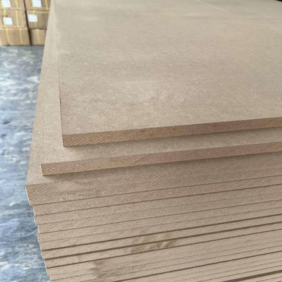 Καθαρό Mdf Ακατέργαστο Λαμινισμένο Melamine Mdf Board 18mm Wood Craft Mdf 3mm 15mm 18mm για εσωτερικούς χώρους