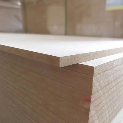 Καθαρό Mdf Ακατέργαστο Λαμινισμένο Melamine Mdf Board 18mm Wood Craft Mdf 3mm 15mm 18mm για εσωτερικούς χώρους