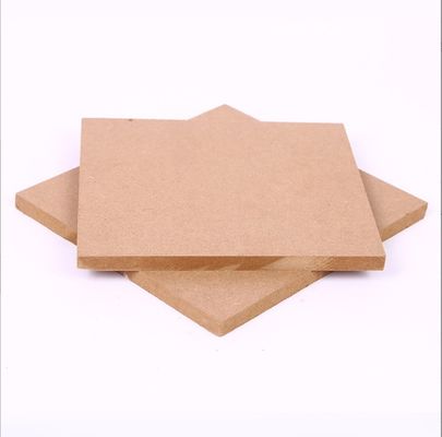 Απευθείας προμήθεια 4*8ft 6mm 9mm 12mm 15mm 18mm Raw Mdf Board με πάχος 1,5-25mm