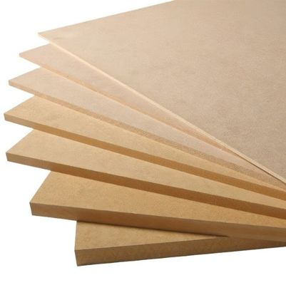 Απευθείας προμήθεια 4*8ft 6mm 9mm 12mm 15mm 18mm Raw Mdf Board με πάχος 1,5-25mm