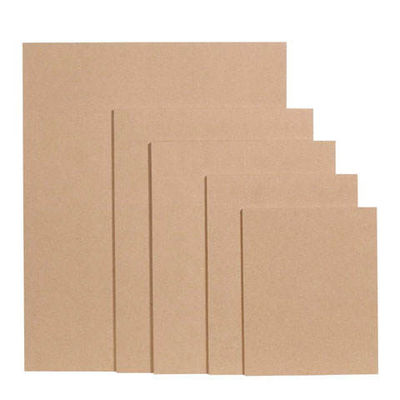 Δυσσωρευτότητα 680-830KG/M3 σκληρές πλάκες 18mm Plain Mdf Raw Wood Fiberboards 1220*2440mm