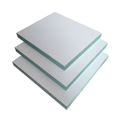 Σκληρές πλάκες Mdf 15mm Λευκό χρώμα μελαμίνης Mdf με πυκνότητα 680-830KG/m3