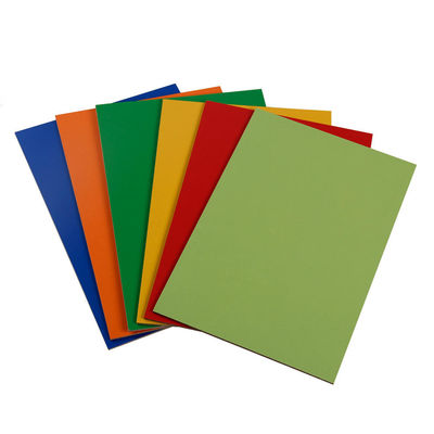 Σκληρές πλάκες Mdf 15mm Λευκό χρώμα μελαμίνης Mdf με πυκνότητα 680-830KG/m3
